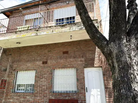 Calle 262 2500, Piso 1