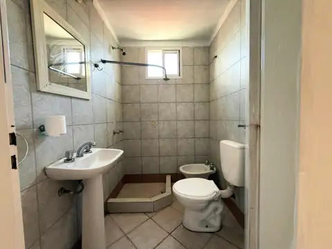 Depto Tipo Casa en Alquiler al Este