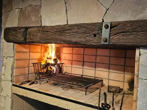 Casa en Venta con 4 cocheras