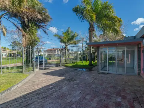 Venta de casa 5 dormitorios en Lomas de Solymar