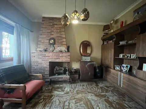 CASA EN VENTA 4 AMBIENTES VILLA CENTENARIO