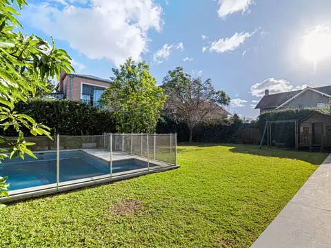 Casa 6 ambientes con 3 baños