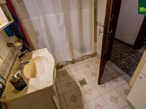 Depto Tipo Casa 4 ambientes con 2 baños