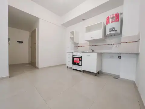 Departamento en Alquiler en Parque Patricios, $ 550.000
