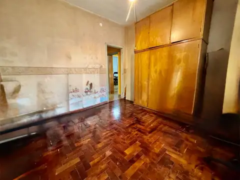 VENTA CASA DE 3 AMBIENTES EN VILLA SARMIENTO