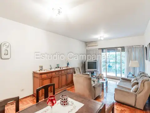 Departamento en Venta. Cuatro Ambientes con Dependencia. Cochera. Caballito