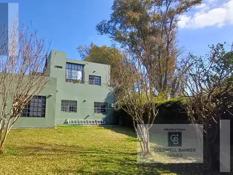 CASA CON PILETA EN LA BOTA, TIGRE.