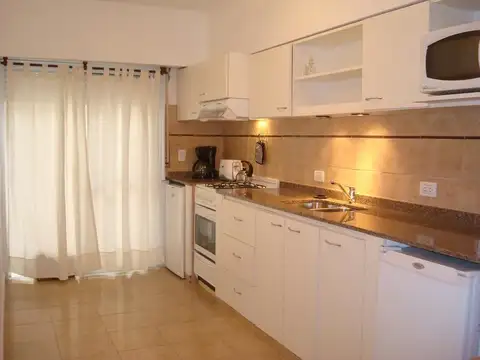 Hotel en Alquiler 18 Habitaciones