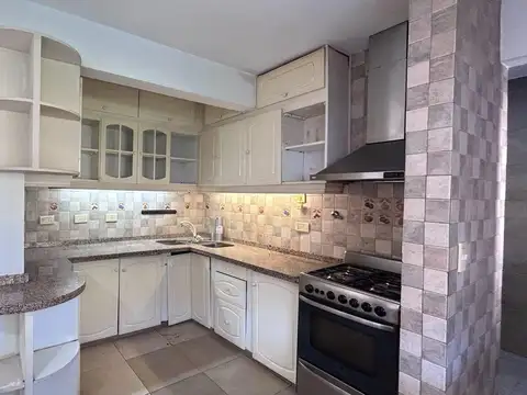 Casa en Alquiler 25 años