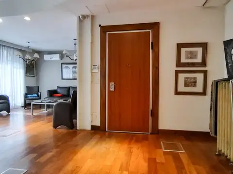 Sarmiento 1700, Piso 1