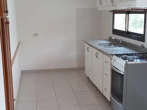 Departamento en Alquiler con 1 cocheras