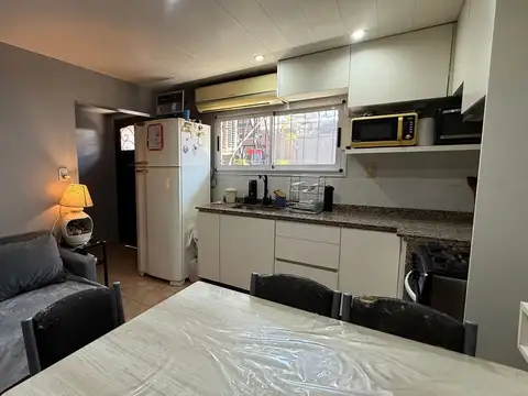 Depto Tipo Casa en Venta 28 años