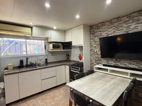 VENTA PH 3 AMBIENTES PALOMAR C PATIO