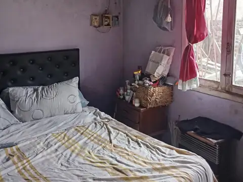 Casa 2 ambientes con 1 baño