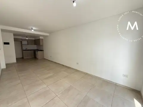 Departamento en alquiler de 1 ambiente con balcón - Villa Ballester Centro