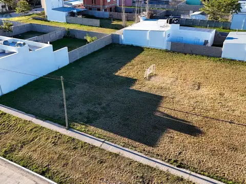 Dos lotes de 360 m2 en Bella Italia
