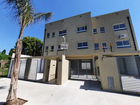 2 AMBIENTES CON TERRAZA Y COCHERA