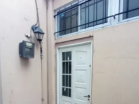 Depto Tipo Casa Monoambiente con 1 baño