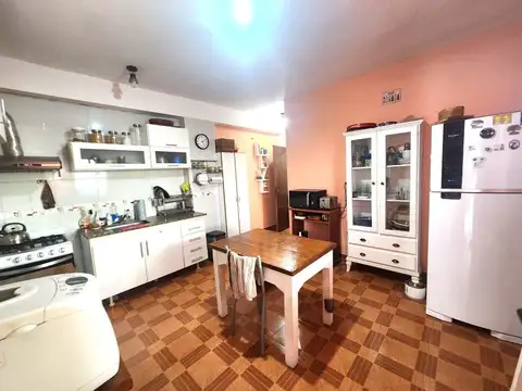 NUEVO PRECIO! VENTA CASA con QUINCHO MORENO