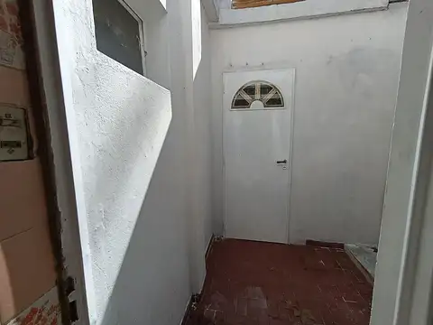 Depto Tipo Casa 4 ambientes con 2 baños