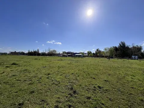 Terreno de 600m2 en venta en Uribelarrea con Posesión Inmediata