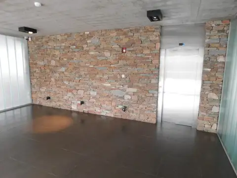 Oficina en Venta en La Horqueta, USD 195.000