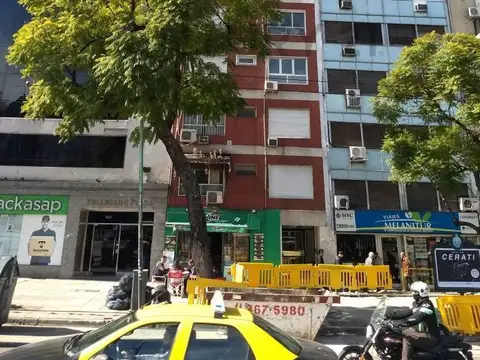 Carlos E. Pellegrini 98300