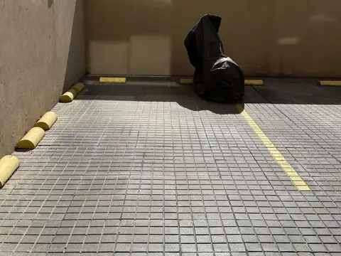 Departamento Piso 3 Ambientes con Cochera en Venta - Ramos Mejía