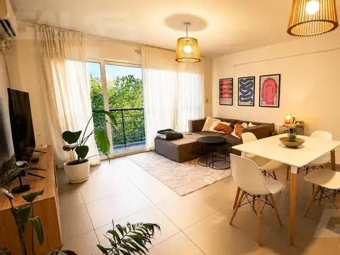 Departamento 3 ambientes con terraza propia y cochera en Castelar Norte