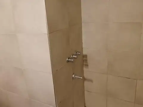 Monoambiente ubicado a una cuadra de la faculta UNR (Humanidades)