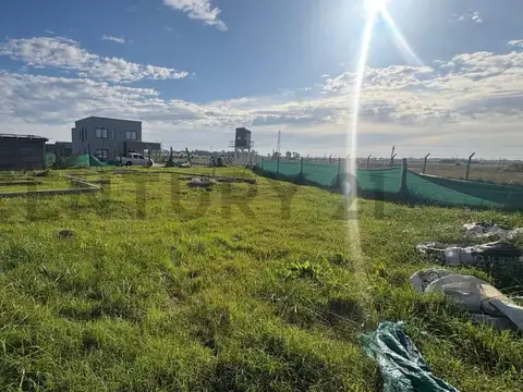 Terreno en Venta en Laguna Azul, USD 17.000