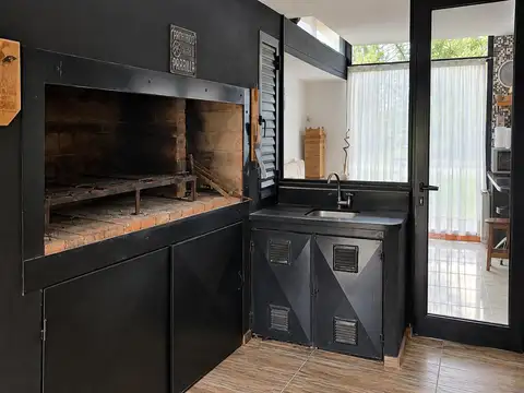 Casa en Alquiler Temporal con 2 cocheras