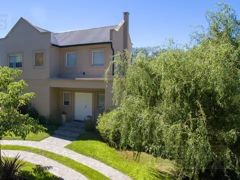 Casa en venta apto credito sobre lote interno en Barrio Palmer's Cottage Escobar