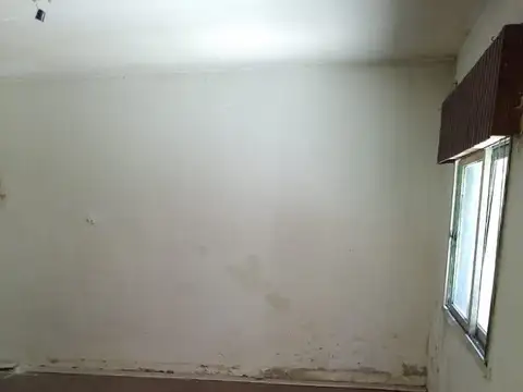 Depto Tipo Casa en Venta 50 años