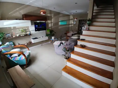 Depto Tipo Casa 3 ambientes con 1 baño