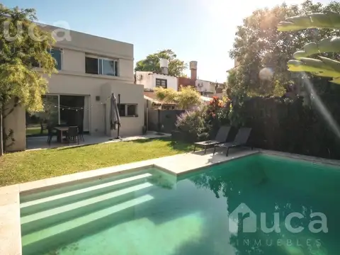 Casa en Venta con 1 cochera