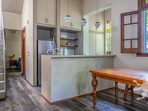 EXCELENTE CASA RECICLADA - 4 AMBIENTES - PATIO - TERRAZA - BELGRANO R