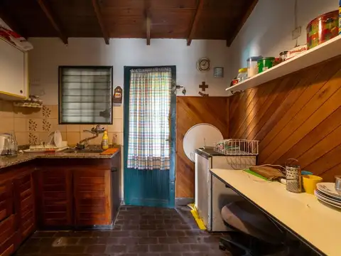 Casa 4 ambientes con 1 baño