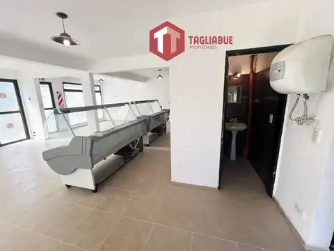 Casa 5 ambientes con 2 baños