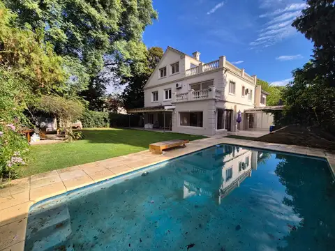 Venta Casa en Acassuso de 6 dormitorios