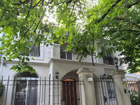 Casa en Venta en Acassuso Libertador  /  Solis, USD 830.000