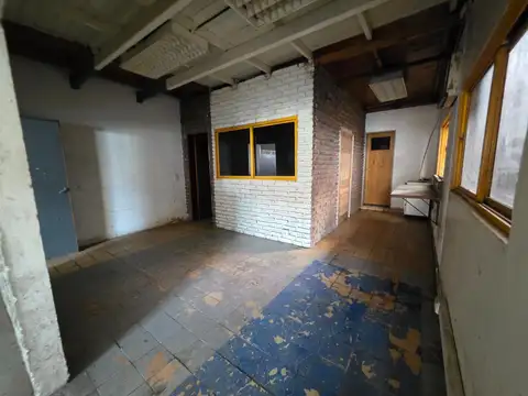 Galpon en Alquiler en Billinghurst, $ 2.500.000