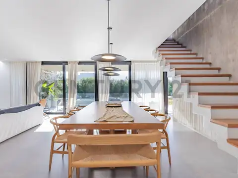 CASA EN VENTA EN CITY BELL EN EL QUIMILAR