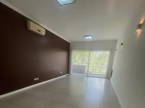 Departamento en Alquiler con 2 cocheras