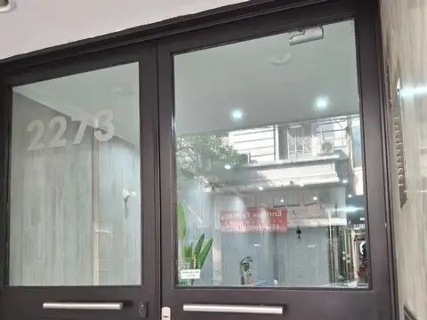 Sarmiento 2200, Piso 1