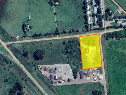 Fraccion de 1 ha con 2 viviendas  320 m² y pileta, 2 Galpones 680 m² - San Miguel Del Monte