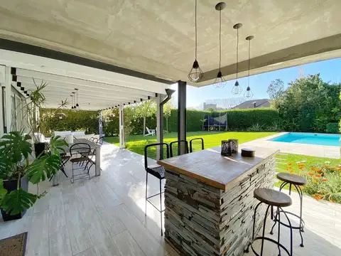 Casa en Alquiler Temporal en Santa Barbara, USD 7.000