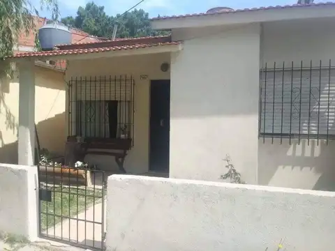 Casa en venta - 2 dormitorios 1 baño - 60mts2 - San Clemente Del Tuyú