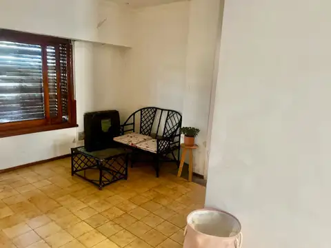 Departamento 5 ambientes con 2 baños