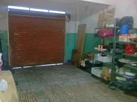 Casa en Venta con 4 cocheras